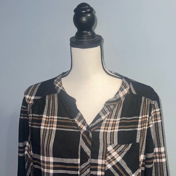 Faded glory- Plaid button up shirt - Picture 2 of 5